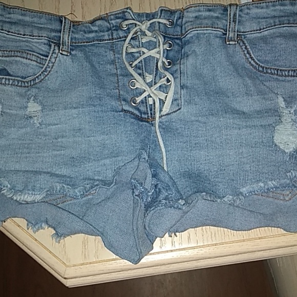 Shoets - Picture 1 of 3